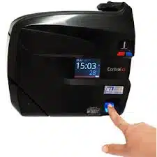 Vantagens do relógio de ponto biométrico para empresas modernas