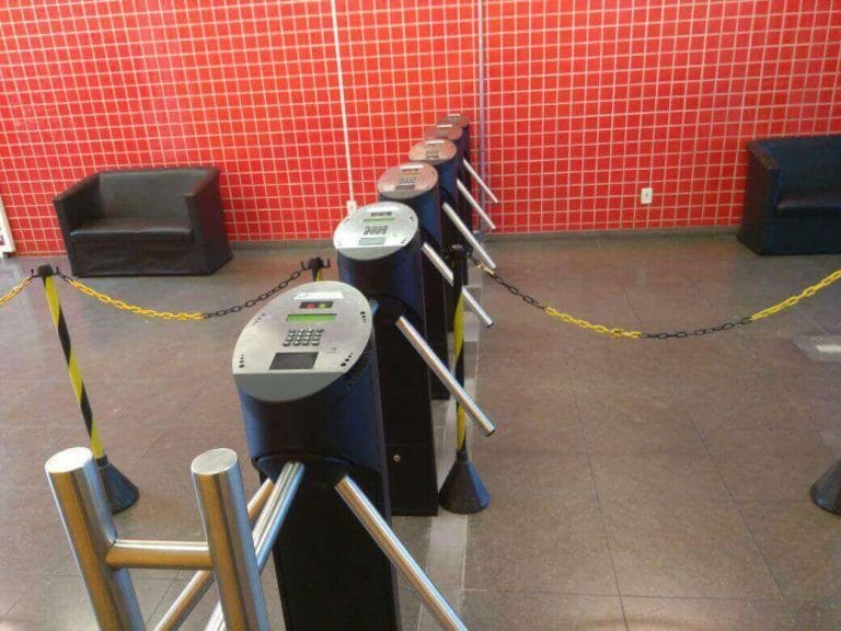 Catracas de acesso um controle essencial para a segurança do condomínio ou empresa