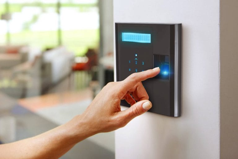 Controle de acesso residencial, comercial, gestão de controle de acesso
